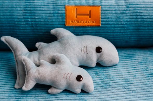 Harley and Cho - М'яка іграшка з тканини Акула-Каракула для собак та котів, S