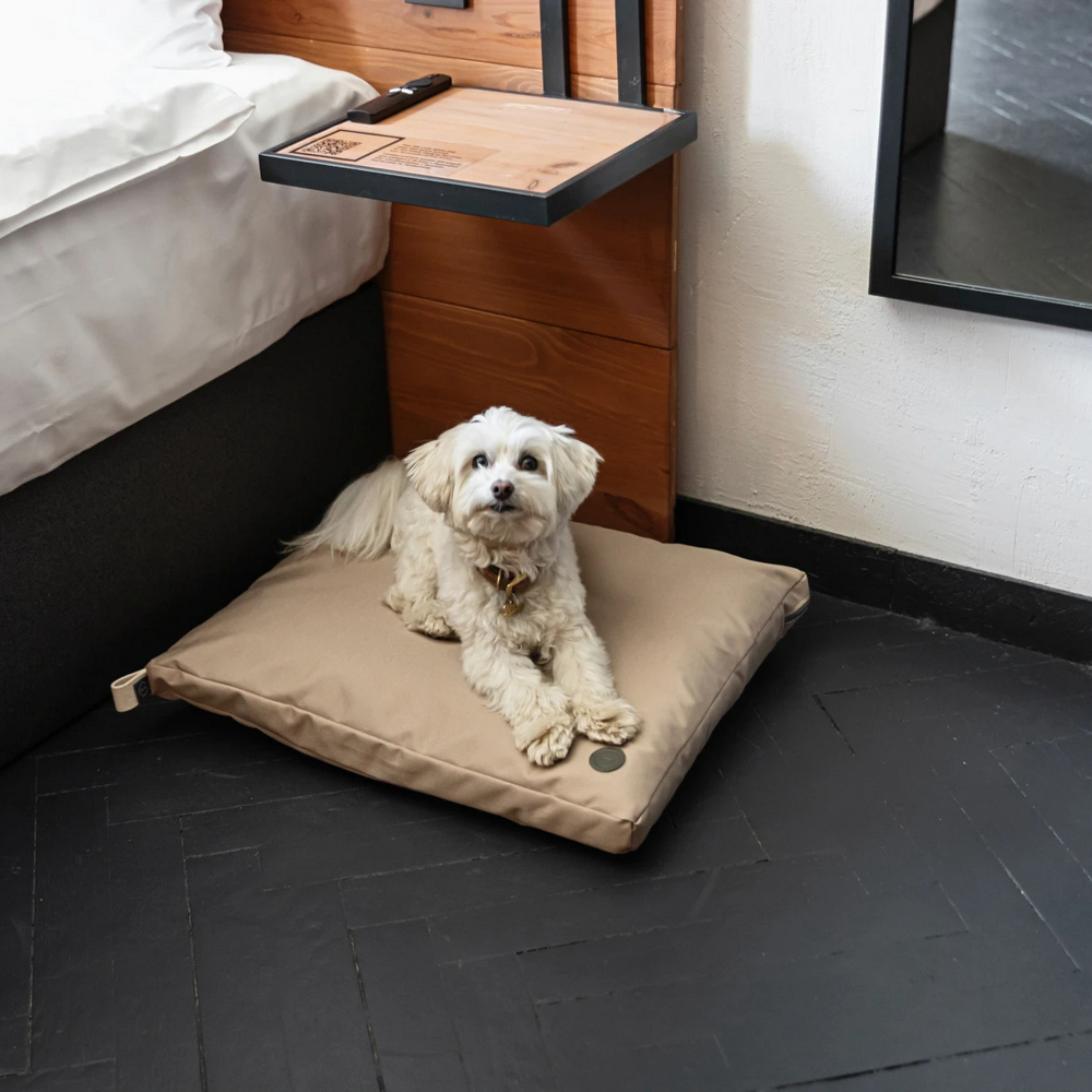 Harley & Cho Simple Beige подушка для котів і собак, бежевий - М
