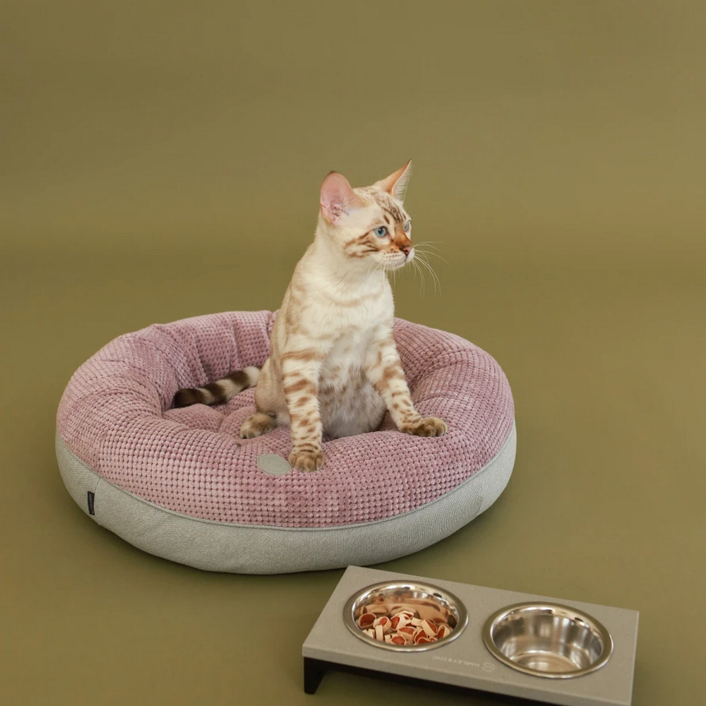 Harley & Cho Bagel Pink овальний лежак для собак та котів, рожевий - М