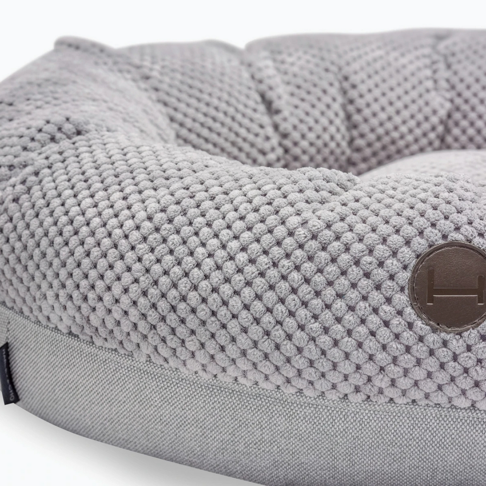Harley & Cho Bagel Silver овальний лежак для собак та котів, срібний - М