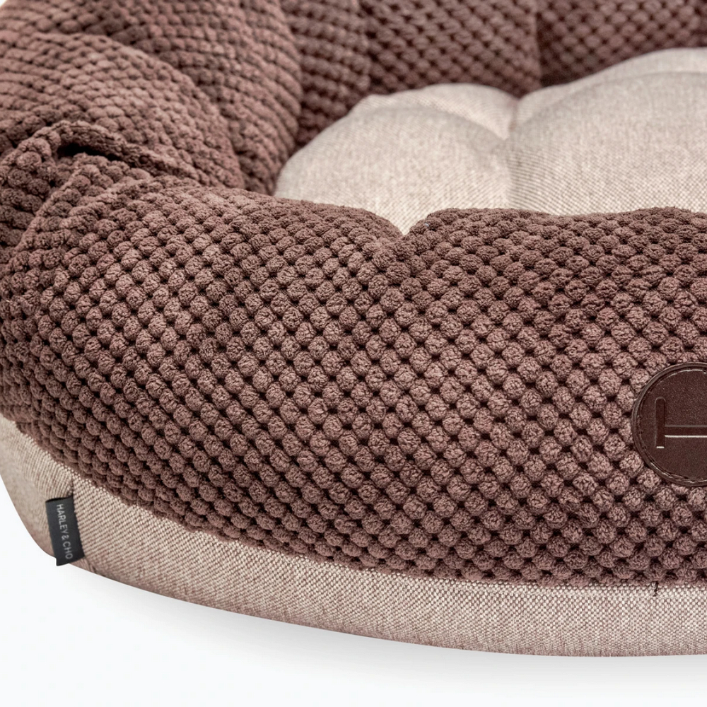 Harley & Cho Bagel Brown овальний лежак для собак та котів, коричневий - S